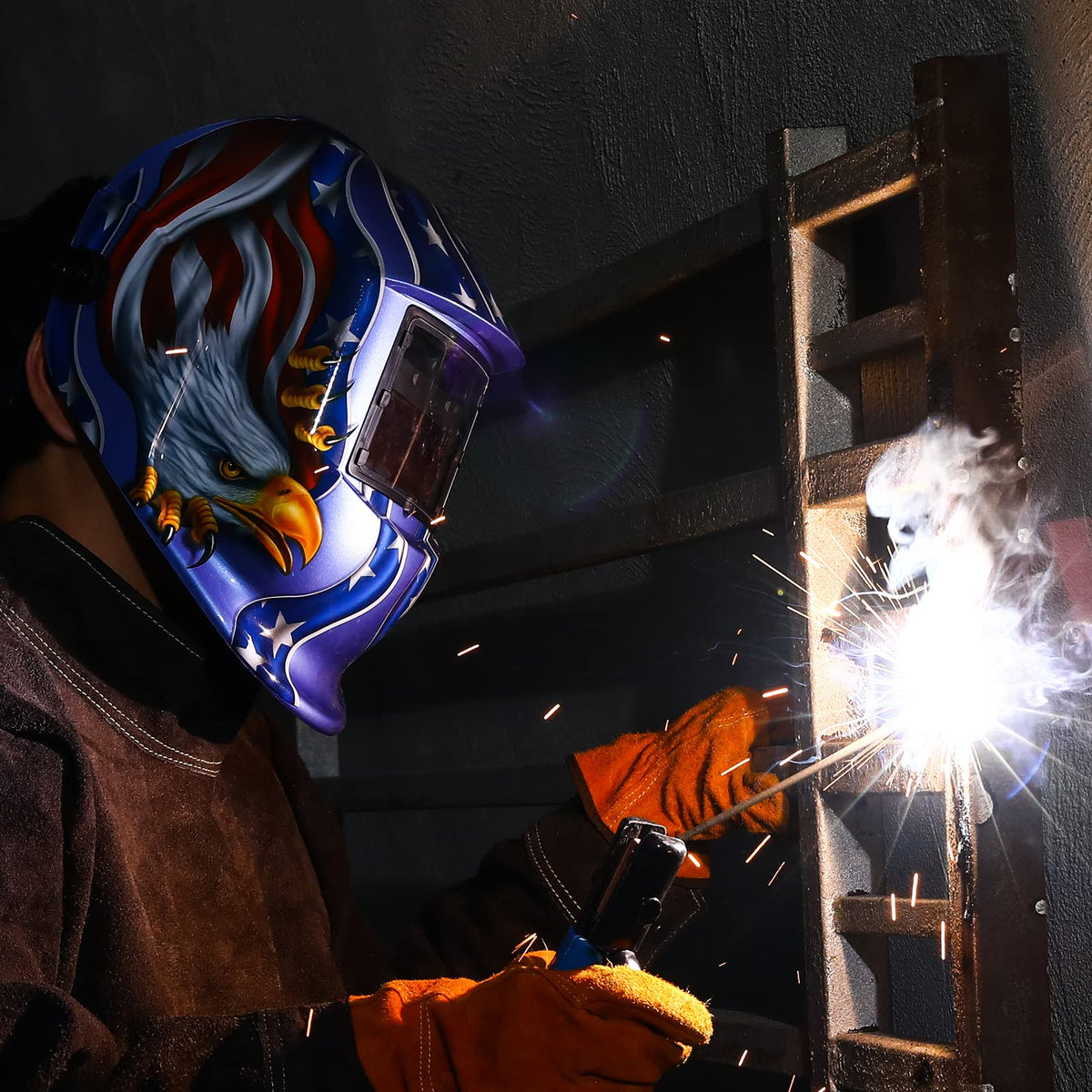 Auto Darkening Solar Powered Welding Helmet G311